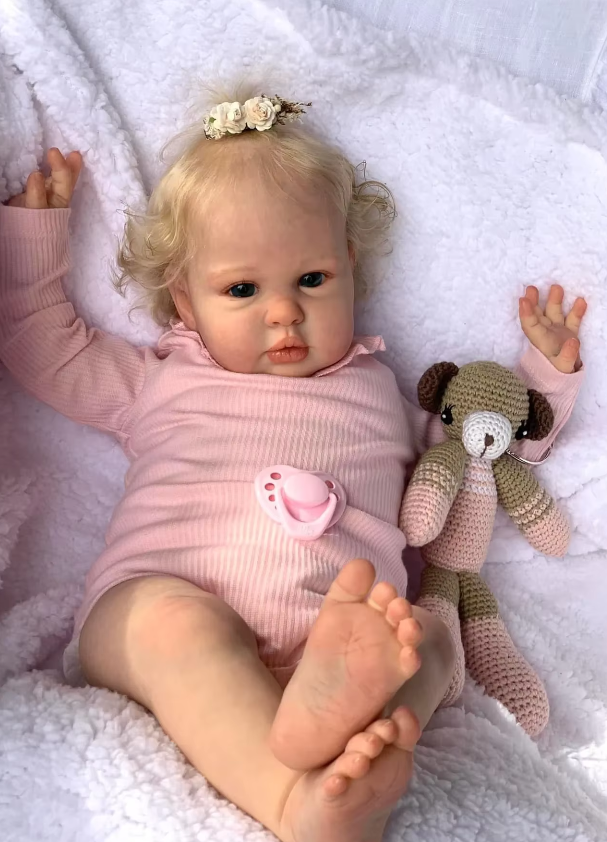"Daisy" -  24Inch Lifelike Reborn Baby Girl Doll Soft Cloth Body